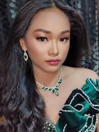 Hasami Salon hair & make up updated their cover photo.