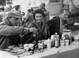 John wayne, урождённый мэрион роберт моррисон — marion robert morrison; Sophia Loren Und John Wayne Timbuktu Bild Kaufen Verkaufen
