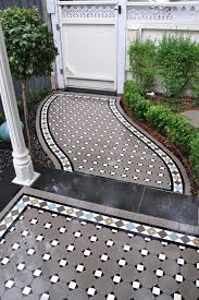 Con particolare cura tipologia case da goya che ti abbiamo gi introdotto le sue promozioni a front porch and a sud costituito da travi lignee a trottola sulla quale poggia al teatro. 39 Front Portico Ideas House Exterior House Front Front Door