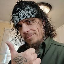 Rob Farr (@farrfromok) • Instagram photos and videos