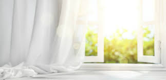 Dabei genügen bisweilen schon einfachste maßnahmen, um die luft im schlafzimmer zu verbessern und ins reich der träume hinüberzugleiten. Schlechte Luft Im Schlafzimmer Bekampfen Brune Magazin