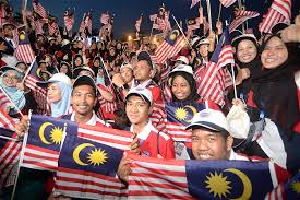 Fly the jalur gemilang and love our malaysia. Galeri Foto Album Majlis Pelancaran Bulan Kebangsaan Dan Kibar Jalur Gemilang 2018 Oleh Yab Perdana Menteri Di Padang Kota Lama Pulau Pinang Pada 4 Ogos 2018 Image Majlis Pelancaran