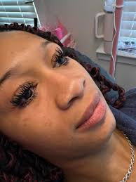 My very first lash set. I attempted the “wet wispy look” any tips? Also her  lashes got stuck to the under eye pad.. how do I prevent that from  happening?