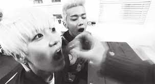 7 Super Adorable Gifs With Super Cute Male K Pop Idols Kpop Funny Kpop Memes Kpop Idol