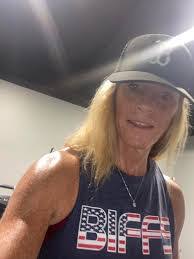 Lori Shaw's Instagram, Twitter & Facebook