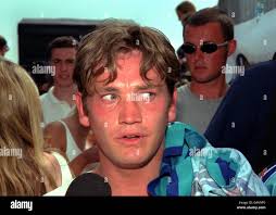 L'acteur d'EastEnders Sid Owen, qui joue à Ricky Butcher, se détend lors  d'un match de football de célébrité à Hackney Marshes Photo Stock