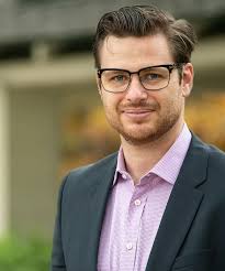 Christopher Hysell's Instagram, Twitter & Facebook