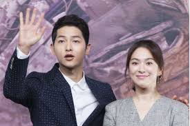 Actor�song joong ki and the actress song hye kyo are reportedly getting married on october 31, 2017! Song Hye Kyo Slammed For Having Good Time At Ritzy Events After Song Joong Ki Files For Divorce The Star