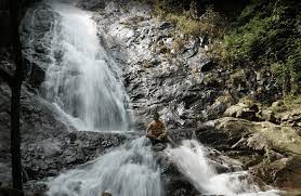 Curug bandung ini merupakan salah satu curug yang populer di karawang. Lokasi Rute Tiket Masuk Curug Bandung Wisata Air Terjun Di Karawang Tahun 2020 Portal Arsip Berita Karawang Center