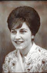 Marilyn Wren's Instagram, Twitter & Facebook