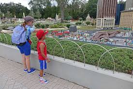 One Two Three Four Five Six Seven Eight Nine 10 11 12 Sesame Street The Best Theme Parks In Orlando By Age Group