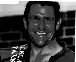 Derek Muhl's Instagram, Twitter & Facebook