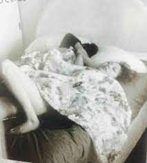 香里奈フライデー画像 流出した大股開きのベッド写真とエロ画像 - 裏ピク