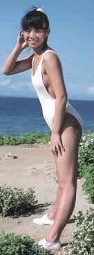 石田ゆり子 水着画像100枚 全盛期の清純乳首ポッチと恥丘はダダエロｗｗｗの画像 武井咲 水着 石田ゆり子 女 動画