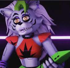 Roxxane reminds me off twisted wolf to me, just a better well trained  animatronic.. just saying 😐 : r/fivenightsatfreddys