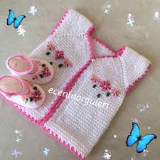 Bebekler Icin Orgu Yelek Ariyorsaniz Dogru Yerdesiniz Bebek Yelekleri Erkek Ve Kiz Olarak 0 6 Aylik Bebek Yelekleri Anlatiml Babyweste Babykleidung Baby Weste