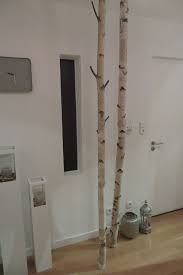 Formschöne metallgarderobe, aus stabilem metall, weiß beschichtet, mit zusätzlicher ablage bei otto. Garderobe Aus Birkenstammen Birkenstamm Flur Dekor Aussenwandbeleuchtung