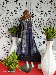 Daftar isi tips memilih blazer wanita yang sesuai 10 blazer wanita terbaru dari mango indonesia blazer dengan motif stripe akan membuatmu terlihat chic, kasual, dan tetap stylish pastinya. Motif Blazer Wanita Ala Tenun Sipirok Motif Blazer Wanita Ala Tenun Sipirok Pop Design For Roof Charming Luxury Master Bedroom Ceiling Designs Incredible Furniture Bedroom Simple Pop Design Photo Furniture Design