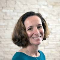 Lori Pyle's Instagram, Twitter & Facebook