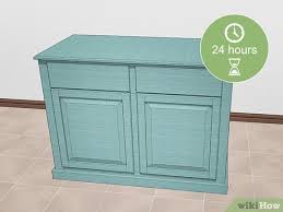 In a similar way to the tinted waxes, the paint/wax mixture settles into recessed areas of the piece, highlighting some of the brush strokes. Simple Ways To Apply Wax To Chalk Paint 12 Steps With Pictures