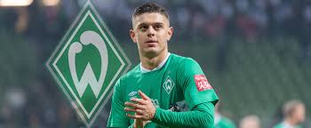 Wie die norddeutschen am samstagabend mitteilen, wird der linksverteidiger auch gegen borussia. Rashica Fortan Neuer Schutze Vom Elfmeterpunkt