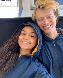 May 26, 2021 · netflix compte revenir à outer banks dans quelques mois. Outer Banks Netflix Jj Kiara Em 2021 Netflix Serie Netflix
