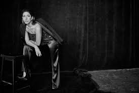 STEPHANIE BEATRIZ – imagista