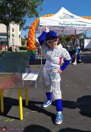 With the release of elton john's fabulous career retrospective box set diamonds, we're taking a look back at some of the costumes and lewks the pop, rock and fashion icon has flaunted through the. Rocket Man Elton John Costume Original Diy Costumes