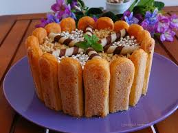 Seguitela con attenzione e preparate un ripieno dal sapore goloso e delicato. Charlotte Con Crema Al Mascarpone E Cioccolato I Piatti Del Buonumore