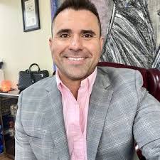 Roel Canales's Instagram, Twitter & Facebook