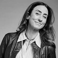 Jen Grace's Instagram, Twitter & Facebook