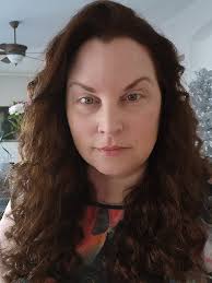 Achieving long-lasting dark brown/black color