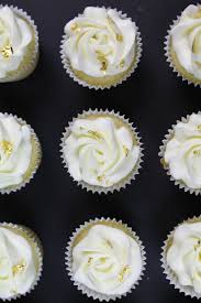 Vanilla Cupcake Recipe With Oil Easy One Bowl Recipe Recipe Vanilla Cupcake Recipe Cupcake Recipes Vanilla Cupcake Recipe With Oil