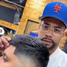 D´KACHE BARBERSHOP & SALON