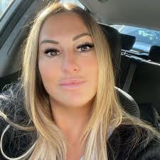 Hi, we are in costa calma, is there anywhere that you know that does the  hair braiding? I really want to get my hair done but have no idea where to  go