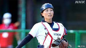 2021年3月23日 17時52分 ソフトボール 東京オリンピックで金メダル獲得を目指す、ソフトボールの日本代表にエースの上野由岐子投手など15人が内定しました。 日本ソフトボール協会は23日、都内で会見を行い、日本代表に内定した15人を発表しました。 0kg0wlycpkwhsm