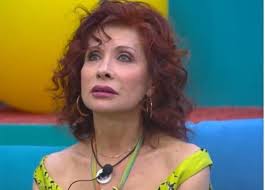 La concorrente del grande fratello vip ha affermato che paolo carta, il compagno della pausini, la picchierebbe. S4dbjinsl599am