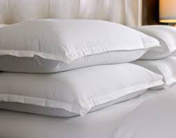 Basiques taies d'oreiller en microfibre légères 2pack taille standard taies d'oreiller de lit de qualité supérieure. Taies D Oreiller Sheraton Achat Draps De Luxe Oreillers Couettes Et Plus Sur Sheraton Store