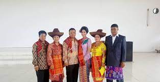 Check spelling or type a new query. Maba Belo Selambar Budaya Karo Dalam Meminang Mempelai Poskotasumatera Com