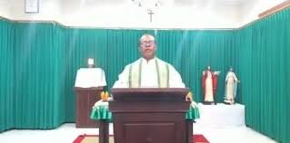 Ketika matahari terbenam dan ketika terbit renungan dahulu kala, pada apa yang disebut masa lalu yang indah salah satu kegiatan imam adalah melakukan kunjungan rumah. Pengkhianatan Orang Orang Tercinta