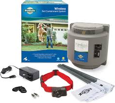 Most pet owners have heard of an invisible fence for dogs before. Amazon Com Petsafe Wireless Dog And Cat Containment System From The Parent Company Of Invisible Fence Brand Above Ground Electric Pet Fence Petsafe Wireless Pet Fence Products Pet Supplies