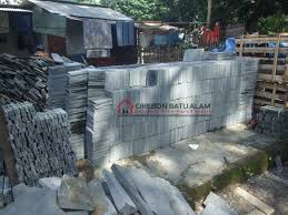 Setelah proyek batu alam untuk lantai carport selesai, lanjut proyek taman. Harga Batu Alam Pabrik Di Cirebon Jawa Barat Distributor Batu Alam