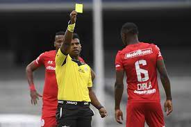 Alajuelense de la cuarta jornada fue fundamental. Arbitro Adalid Maganda Se Arrodillo Al Inicio Del Cruz Azul Vs Toluca Mediotiempo