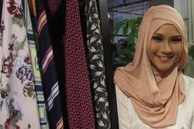See all formats and editions hide other formats and editions. Zaskia Mecca Mukena Adalah Fashion Statement Untuk Muslimah