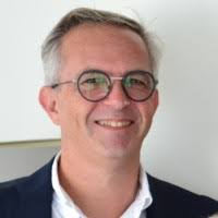 800+ "Vanhée" profiles