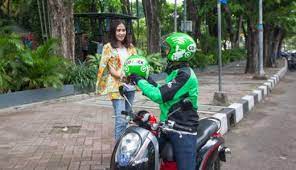 Gosumbar Com Protokol New Normal Driver Ojol Penumpang Bawa Helm Sendiri