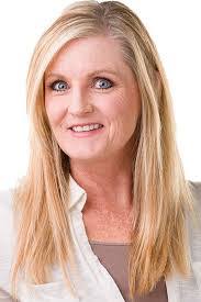 Heidi Swenson's Instagram, Twitter & Facebook