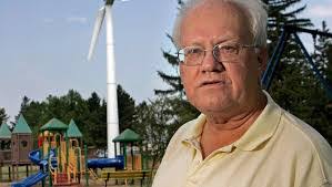 Dwight Mayberry's Instagram, Twitter & Facebook