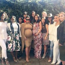 What To Wear To A Baby Shower 36 Ideas To Be Comfortable In Outfit Ideas Hq Baby Comfortable In 2020 Baby Shower Outfit For Guest Baby Shower Outfit Shower Outfits