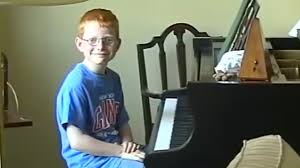 As glorious as ed sheeran's face is, there's one thing that can top it. Ed Sheeran Photograph Music Video Highlights Youtube